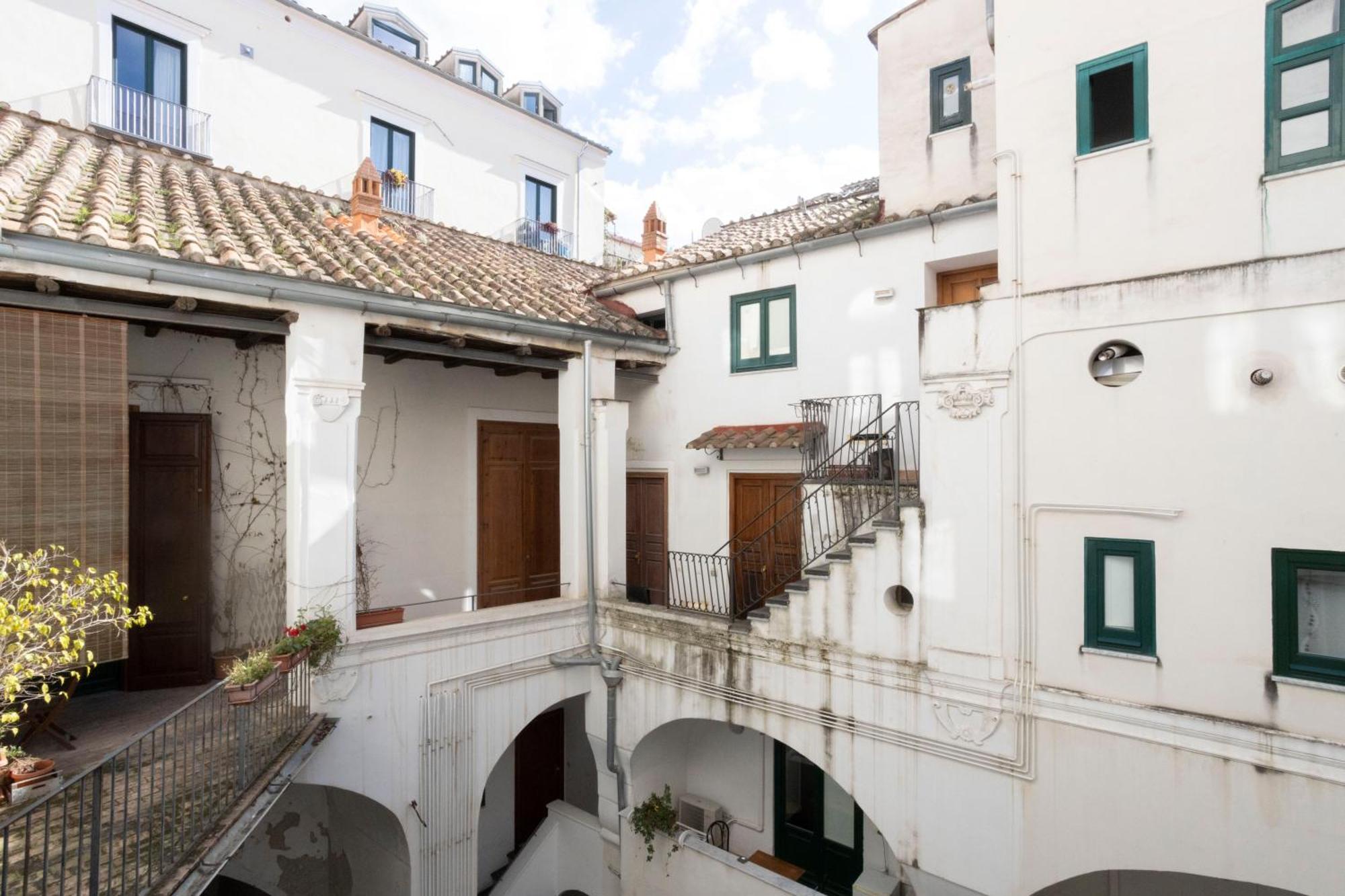Apartamento Qu4Ttro I Domo House Salerno Exterior foto
